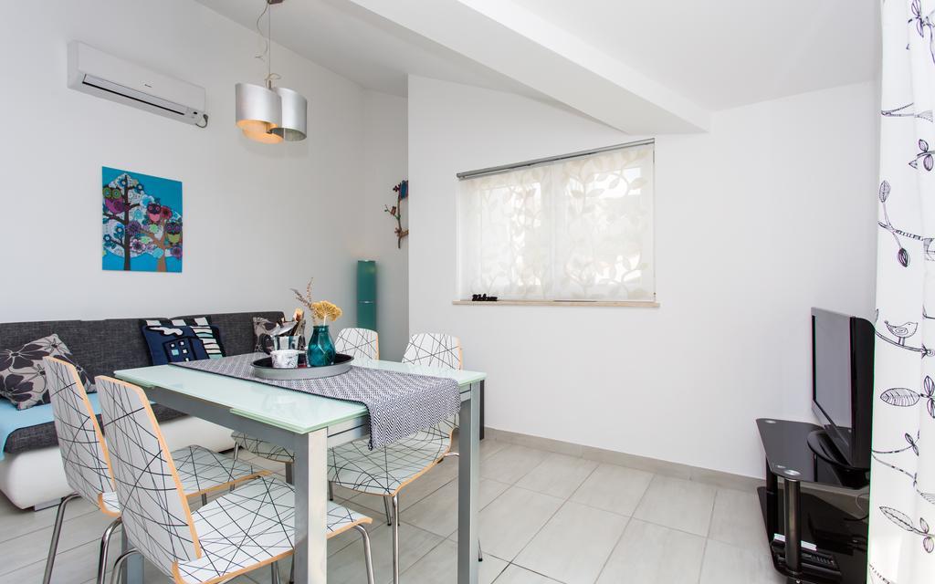 Apartments Matea Baška Екстериор снимка