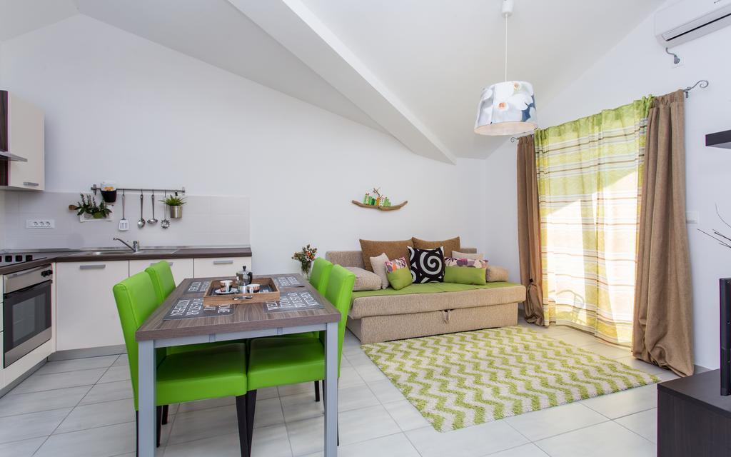 Apartments Matea Baška Екстериор снимка
