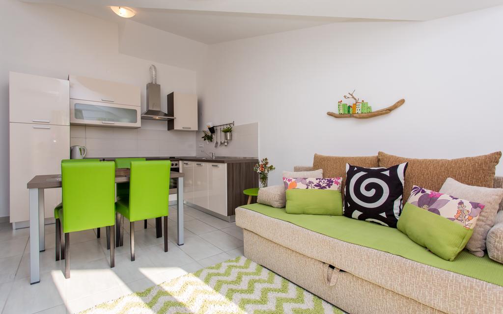 Apartments Matea Baška Екстериор снимка