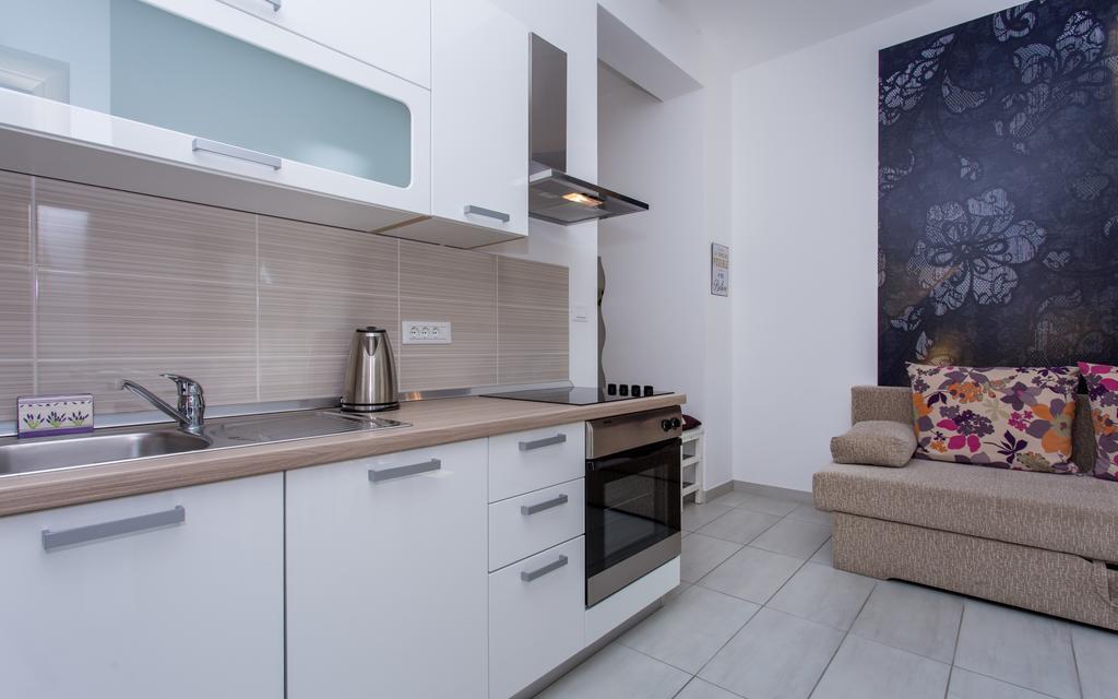 Apartments Matea Baška Екстериор снимка